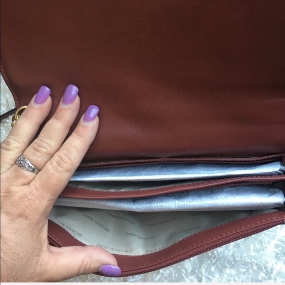 MICHAEL Michael Kors Crossbody NWT!! - Picture 4 of 5